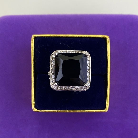 Jewelry - 💛 Vintage Sterling Silver Dark Blue & White CZ Cocktail Ring | Bold Statement